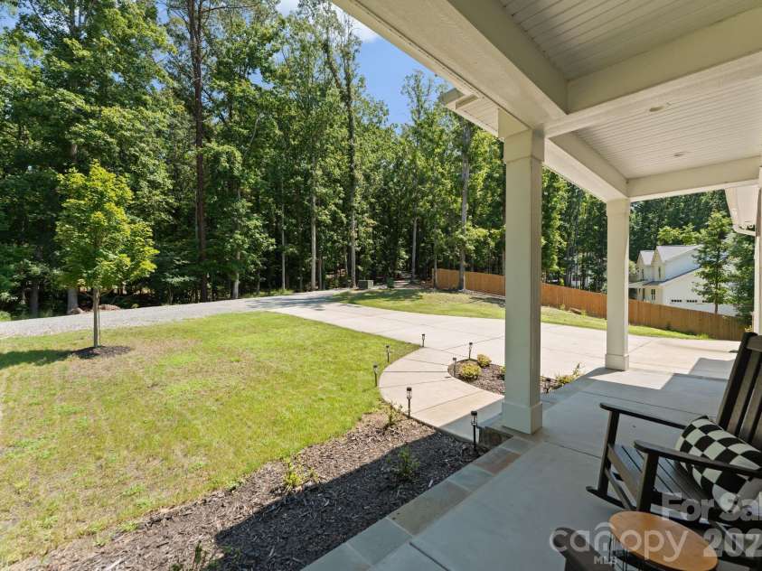 16515 Munson Hill Road, Charlotte, NC 28278.  MLS# CAR4393885, YatesRealty ID 6418. Covered Front Porch