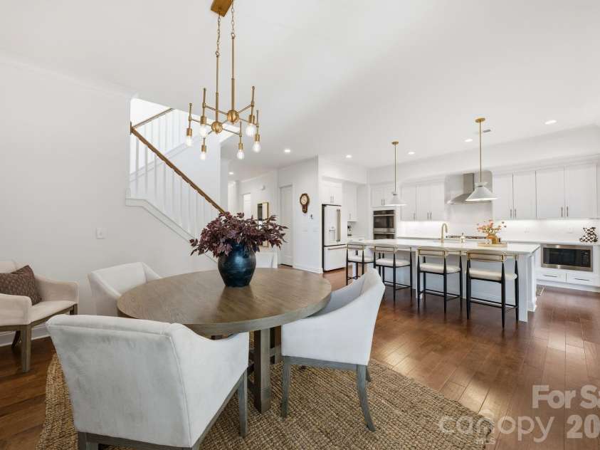 16515 Munson Hill Road, Charlotte, NC 28278.  MLS# CAR4393885, YatesRealty ID 6418. Dining Room