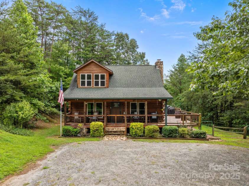 120 Sweetbriar Road, Lake Lure, NC 28746.  MLS# CAR4291551, YatesRealty ID 642. Welcome to beautiful 120 Sweetbriar Rd. N, Lake Lure, NC 28746