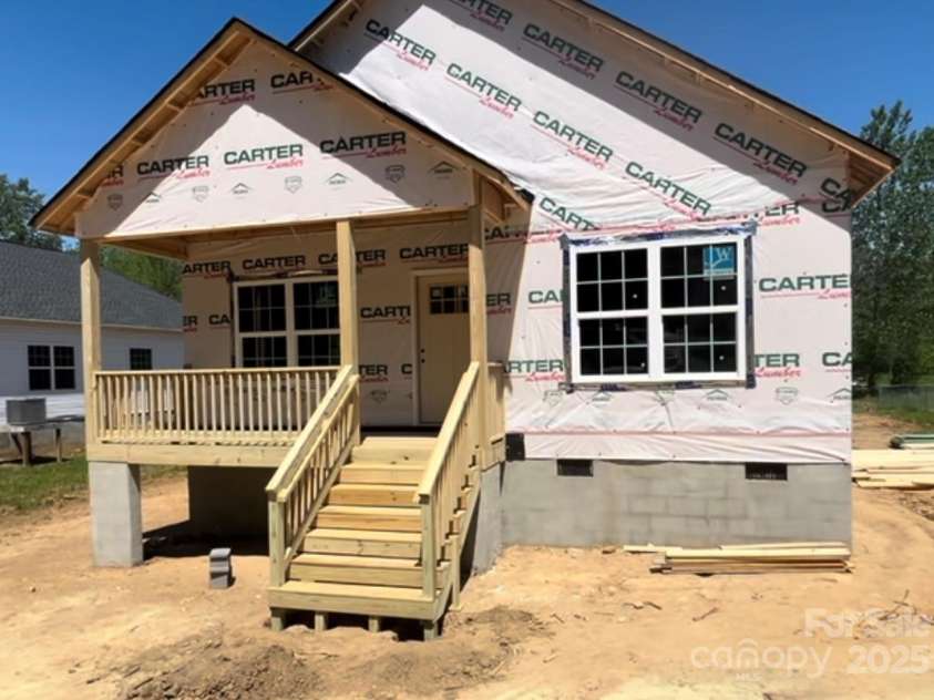 213 Sheffield Drive, York, SC 29745.  MLS# CAR4099016, YatesRealty ID 642. In progress