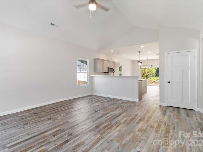 213 Sheffield Drive, York, SC 29745.  MLS# CAR4099016, YatesRealty ID 642. Living room 