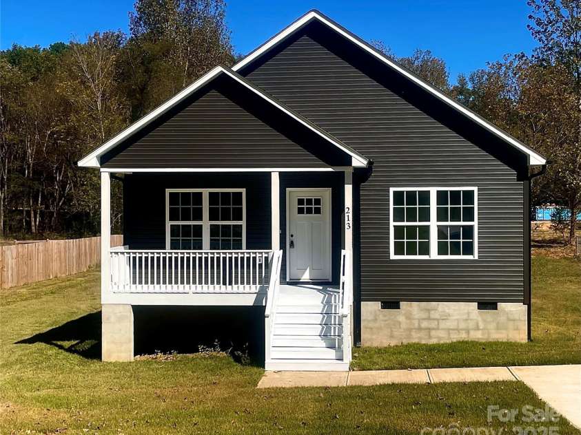 213 Sheffield Drive, York, SC 29745.  MLS# CAR4099016, YatesRealty ID 642. Newly painted front porch