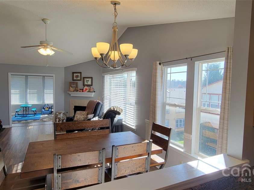 2306 Deermouse Way, Hendersonville, NC 28792.  MLS# CAR4205142, YatesRealty ID 6420. 