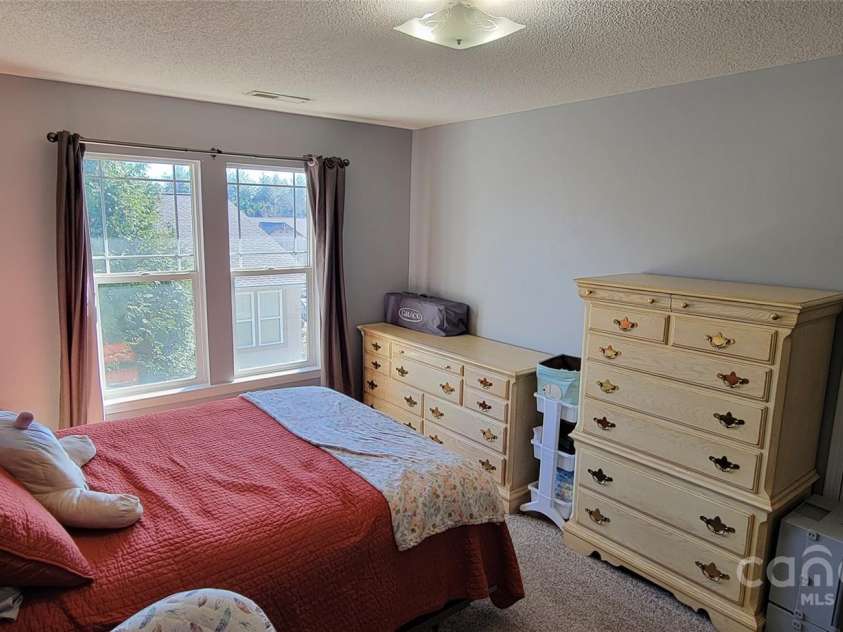 2306 Deermouse Way, Hendersonville, NC 28792.  MLS# CAR4205142, YatesRealty ID 6420. 