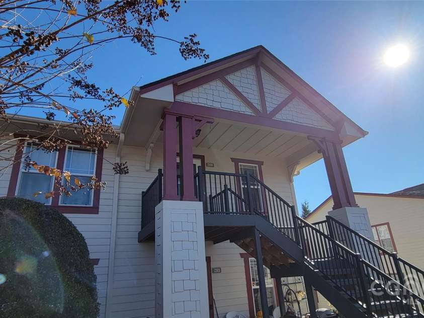 2306 Deermouse Way, Hendersonville, NC 28792.  MLS# CAR4205142, YatesRealty ID 6420. 