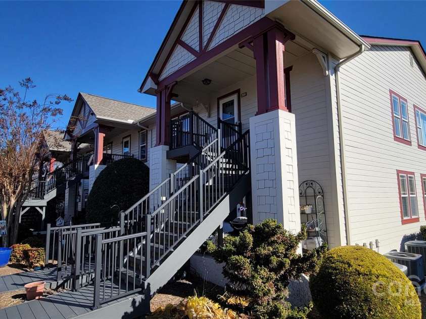 2306 Deermouse Way, Hendersonville, NC 28792.  MLS# CAR4205142, YatesRealty ID 6420. 