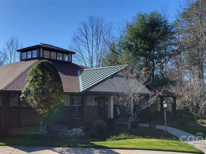 2306 Deermouse Way, Hendersonville, NC 28792.  MLS# CAR4205142, YatesRealty ID 6420. 