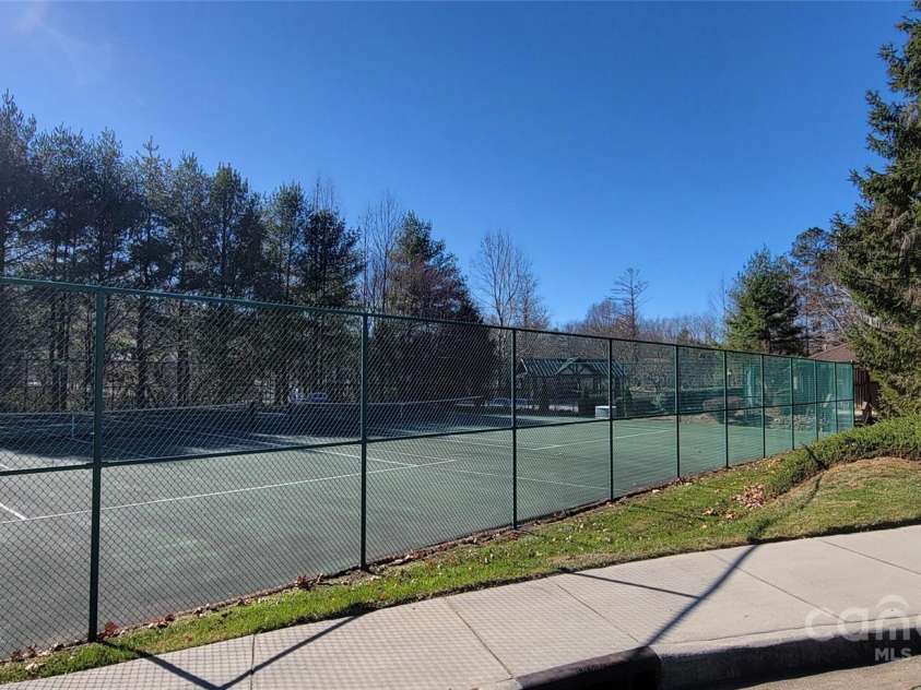 2306 Deermouse Way, Hendersonville, NC 28792.  MLS# CAR4205142, YatesRealty ID 6420. 