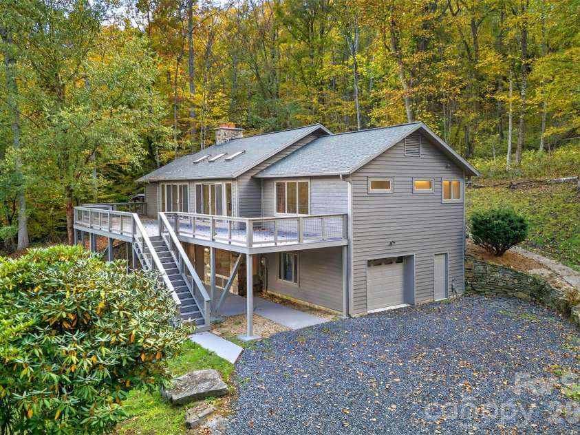 575 Croft Way, Bakersville, NC 28705.  MLS# CAR4313394, YatesRealty ID 6421. 