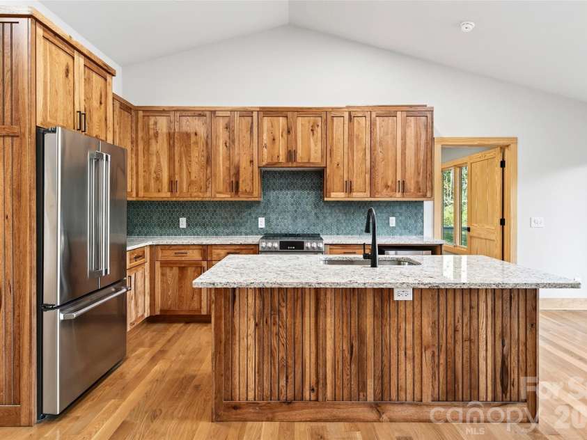 575 Croft Way, Bakersville, NC 28705.  MLS# CAR4313394, YatesRealty ID 6421. 