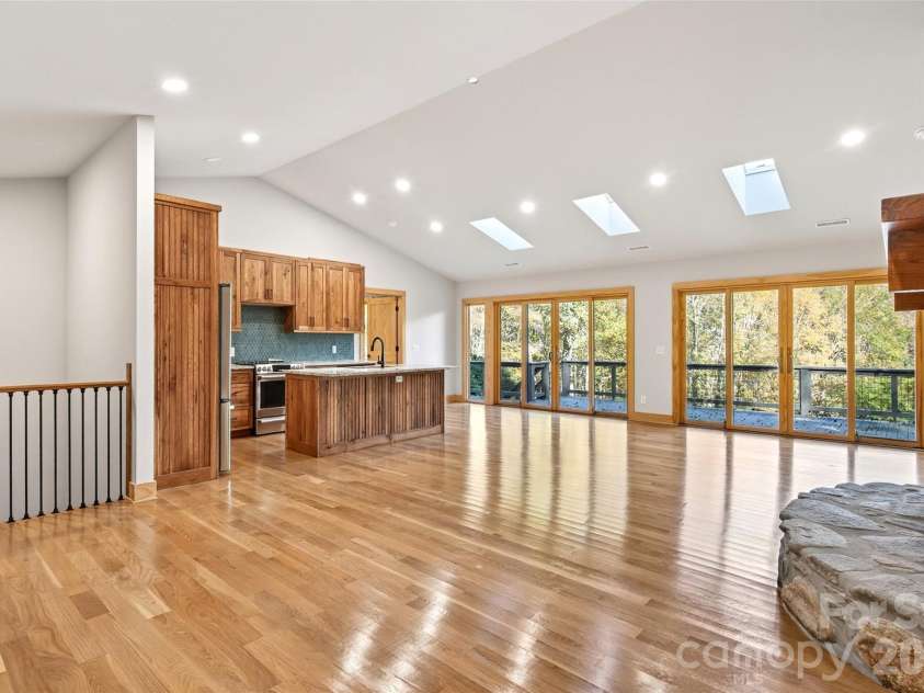 575 Croft Way, Bakersville, NC 28705.  MLS# CAR4313394, YatesRealty ID 6421. 