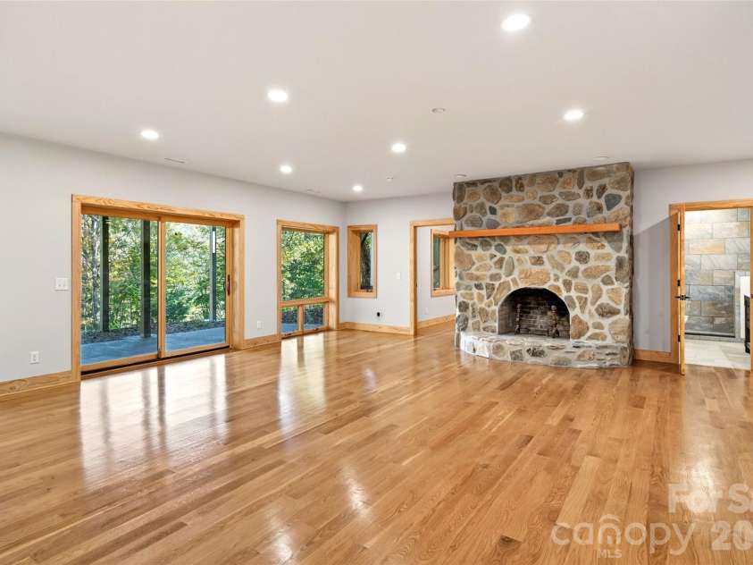 575 Croft Way, Bakersville, NC 28705.  MLS# CAR4313394, YatesRealty ID 6421. 