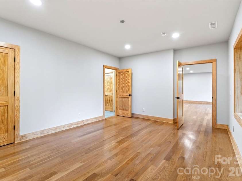 575 Croft Way, Bakersville, NC 28705.  MLS# CAR4313394, YatesRealty ID 6421. 