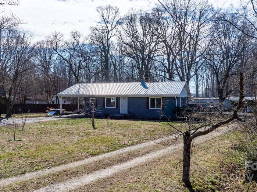 3021 Tryon Courthouse Road, Bessemer City, NC 28016.  MLS# CAR4217769, YatesRealty ID 6422. 