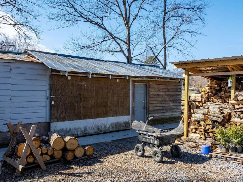 3021 Tryon Courthouse Road, Bessemer City, NC 28016.  MLS# CAR4217769, YatesRealty ID 6422. 