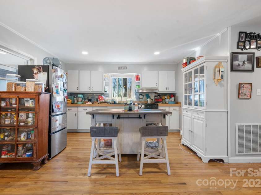 3021 Tryon Courthouse Road, Bessemer City, NC 28016.  MLS# CAR4217769, YatesRealty ID 6422. 