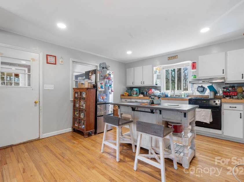 3021 Tryon Courthouse Road, Bessemer City, NC 28016.  MLS# CAR4217769, YatesRealty ID 6422. 