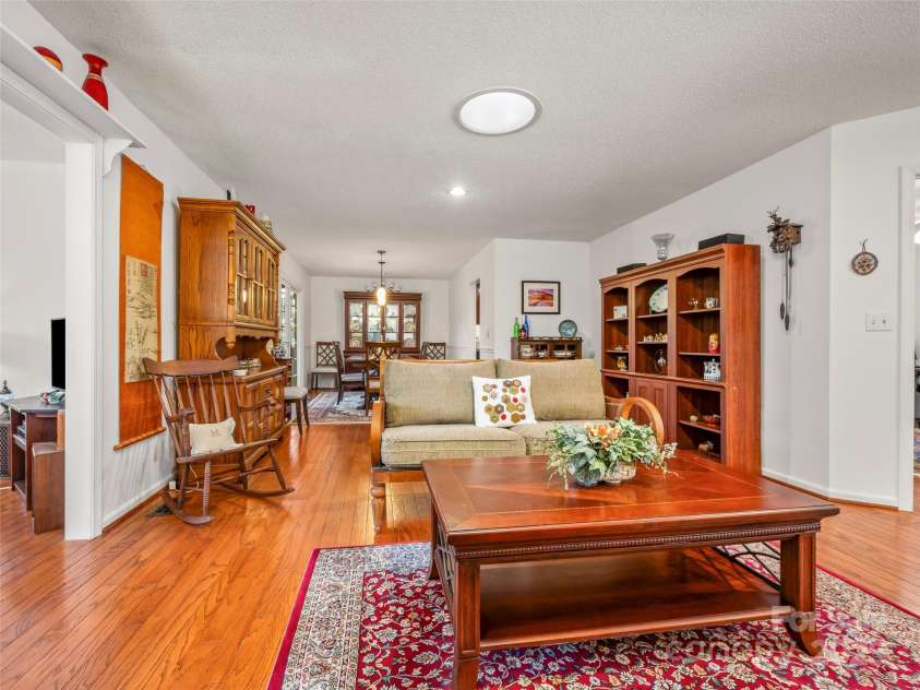 3 Pebble Beach Court, Etowah, NC 28729.  MLS# CAR4221131, YatesRealty ID 6423. 