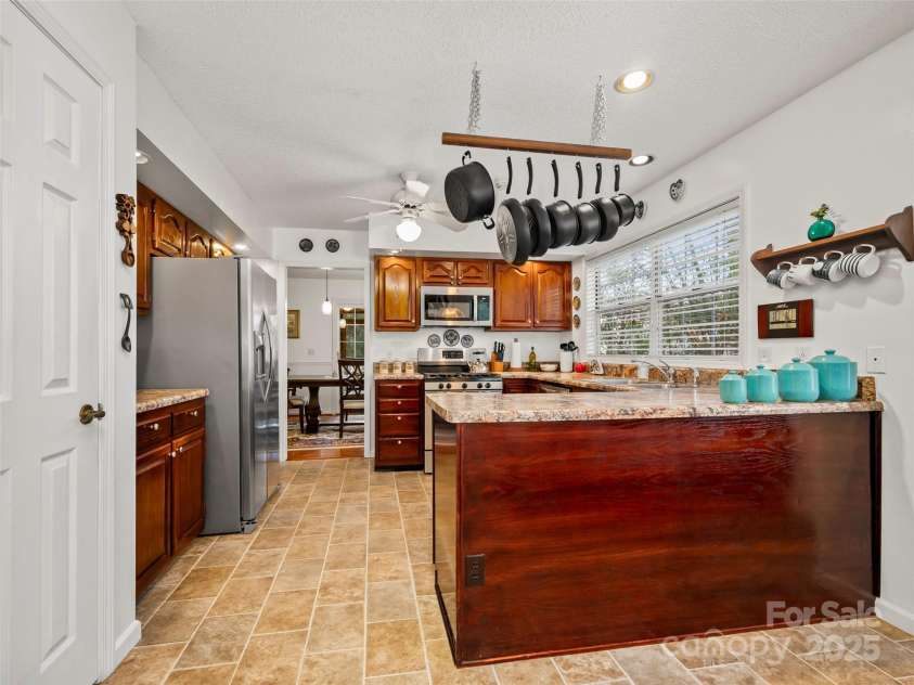 3 Pebble Beach Court, Etowah, NC 28729.  MLS# CAR4221131, YatesRealty ID 6423. 