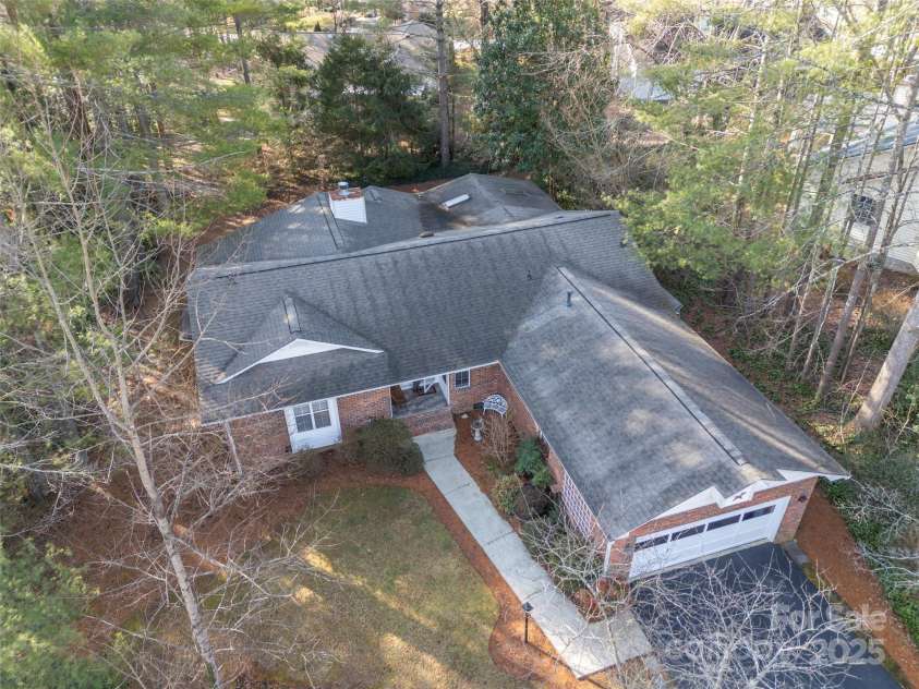 3 Pebble Beach Court, Etowah, NC 28729.  MLS# CAR4221131, YatesRealty ID 6423. 
