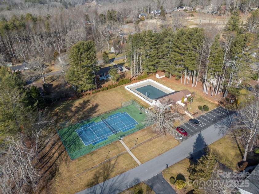 3 Pebble Beach Court, Etowah, NC 28729.  MLS# CAR4221131, YatesRealty ID 6423. 
