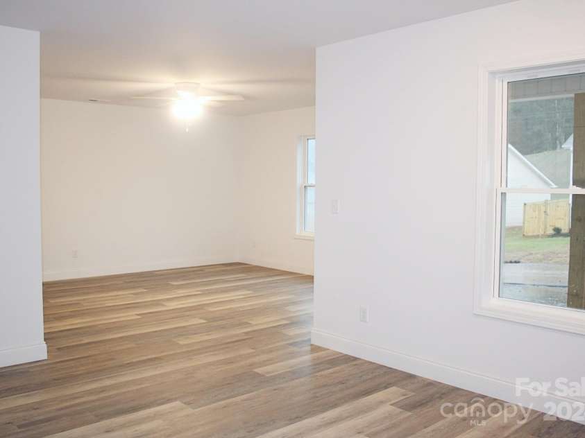 309 Quinn Hill Lane, Mars Hill, NC 28754.  MLS# CAR4167867, YatesRealty ID 6425. 