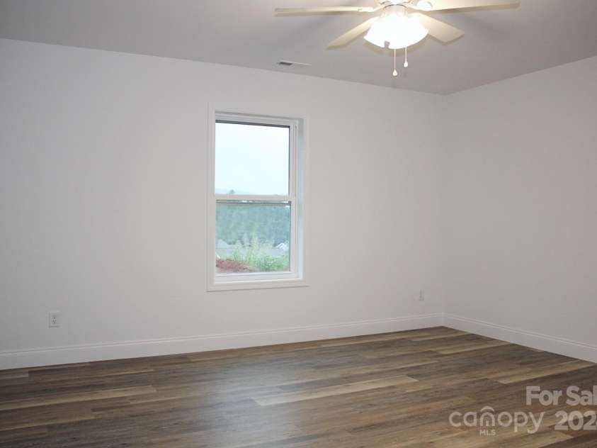 309 Quinn Hill Lane, Mars Hill, NC 28754.  MLS# CAR4167867, YatesRealty ID 6425. 