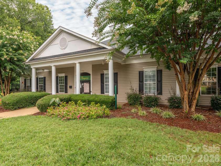 7941 Mossycup Drive, Charlotte, NC 28215.  MLS# CAR4292875, YatesRealty ID 6426. Clubhouse