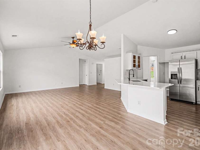 7941 Mossycup Drive, Charlotte, NC 28215.  MLS# CAR4292875, YatesRealty ID 6426. Open Living Plan