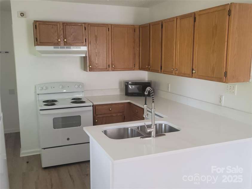351 Haigler Street, Rock Hill, SC 29732.  MLS# CAR4225295, YatesRealty ID 6428. 