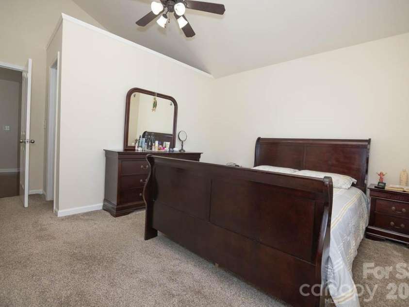 3733 Catawba Creek Drive, Gastonia, NC 28056.  MLS# CAR4341813, YatesRealty ID 6428. 