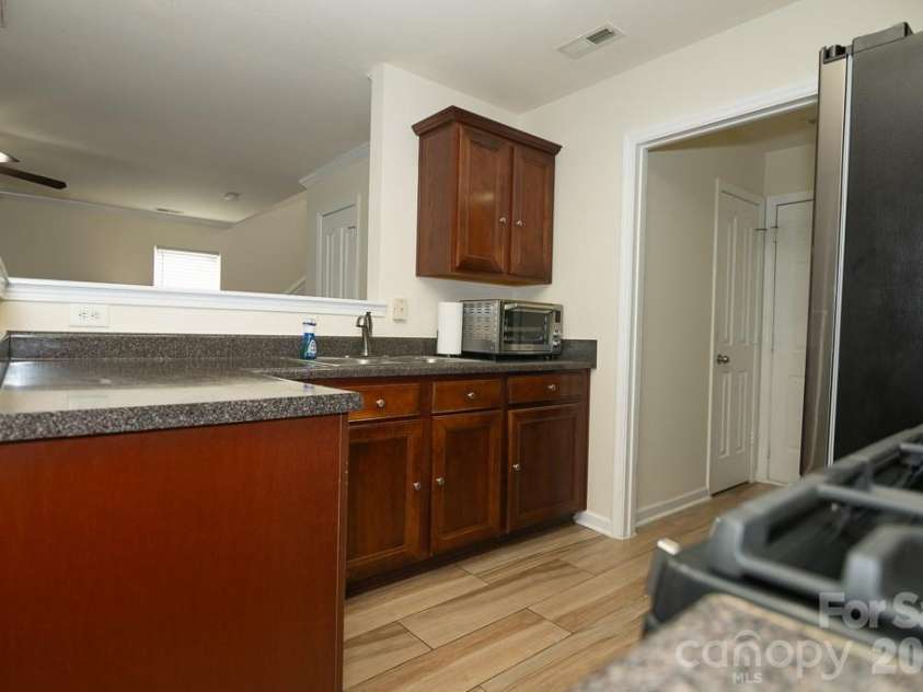 3733 Catawba Creek Drive, Gastonia, NC 28056.  MLS# CAR4341813, YatesRealty ID 6428. 