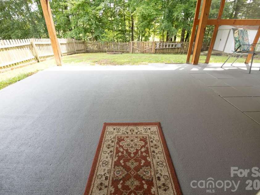 3733 Catawba Creek Drive, Gastonia, NC 28056.  MLS# CAR4341813, YatesRealty ID 6428. 