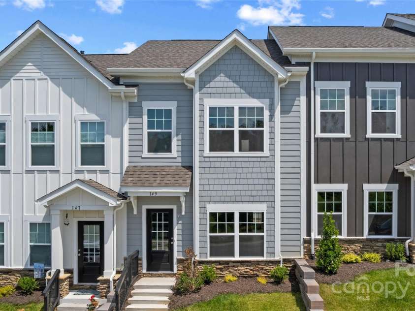 131 Cherry Springs Lane, Asheville, NC 28804.  MLS# CAR4315060, YatesRealty ID 643. 