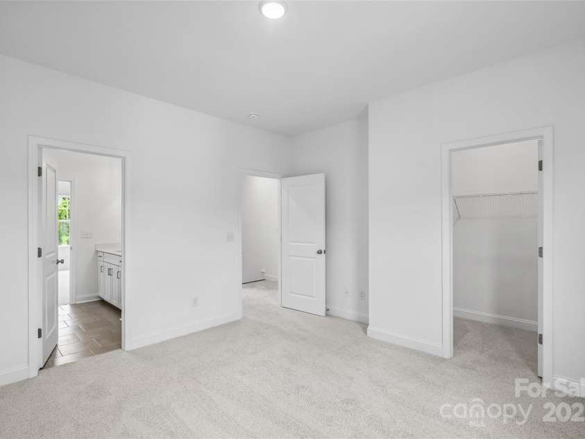 131 Cherry Springs Lane, Asheville, NC 28804.  MLS# CAR4315060, YatesRealty ID 643. 