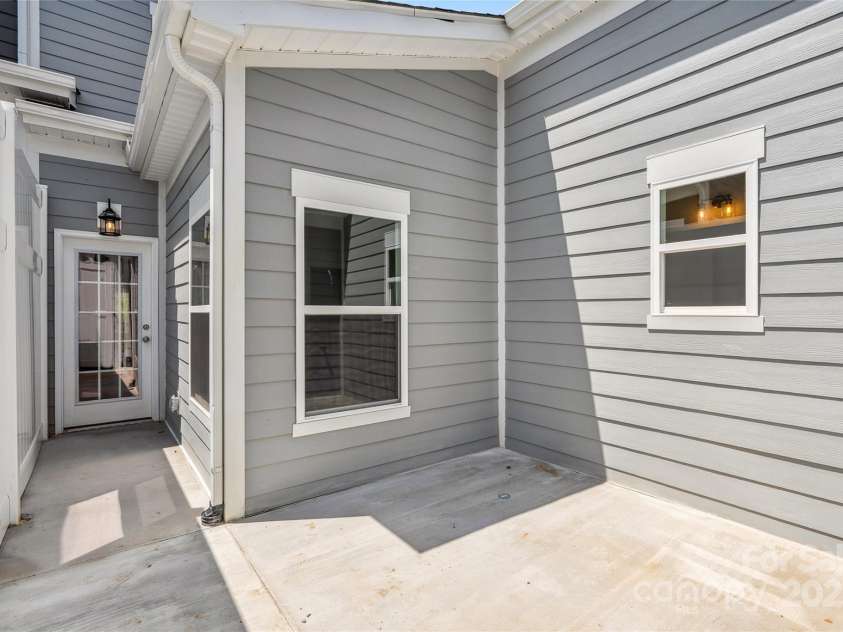 131 Cherry Springs Lane, Asheville, NC 28804.  MLS# CAR4315060, YatesRealty ID 643. 