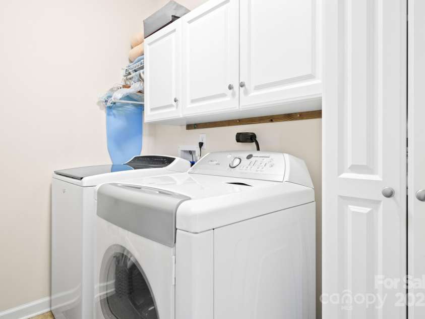 2959/2961 Bearwallow Mountain Road, Hendersonville, NC 28792.  MLS# CAR4209575, YatesRealty ID 6430. Laundry Room