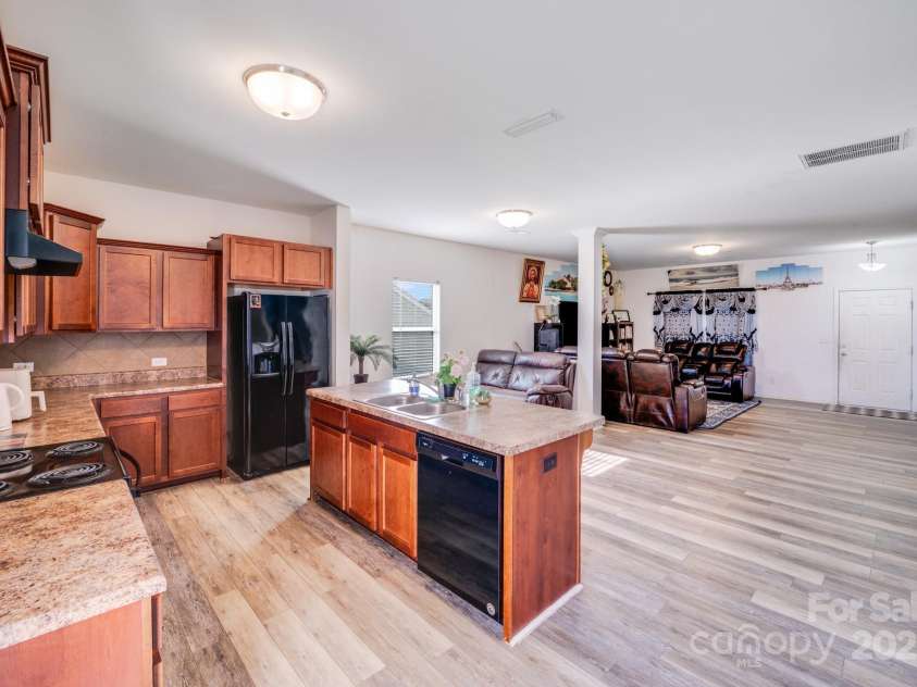 105 Abel Peterson Drive, Mount Holly, NC 28120.  MLS# CAR4232384, YatesRealty ID 6433. 