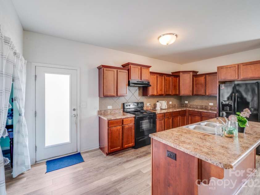 105 Abel Peterson Drive, Mount Holly, NC 28120.  MLS# CAR4232384, YatesRealty ID 6433. 