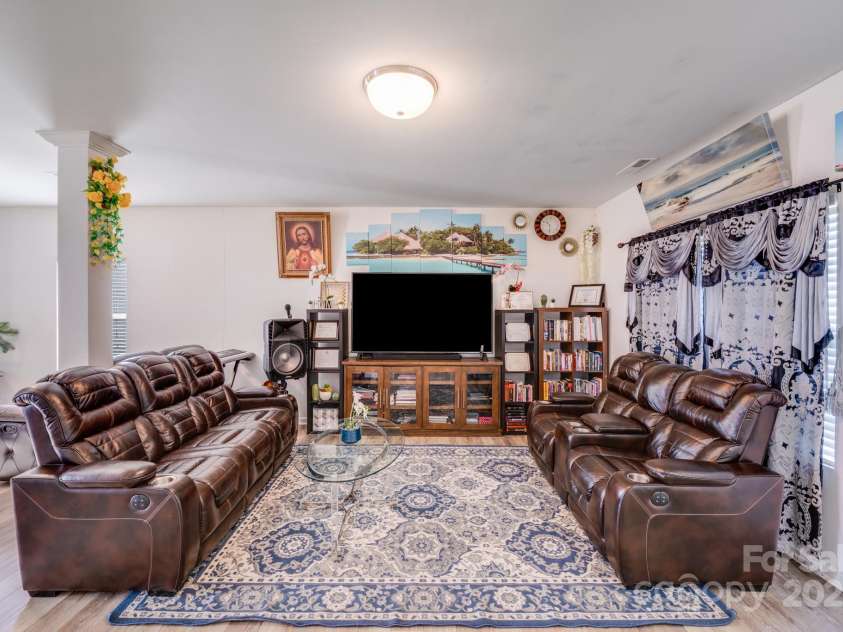 105 Abel Peterson Drive, Mount Holly, NC 28120.  MLS# CAR4232384, YatesRealty ID 6433. 