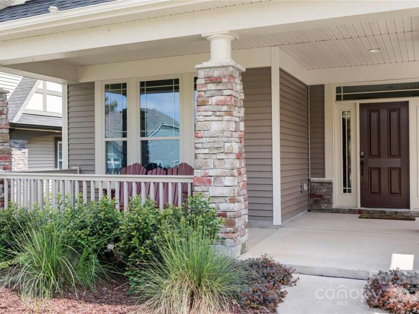 1218 Kings Grove Drive, York, SC 29745.  MLS# CAR4208306, YatesRealty ID 6434. 