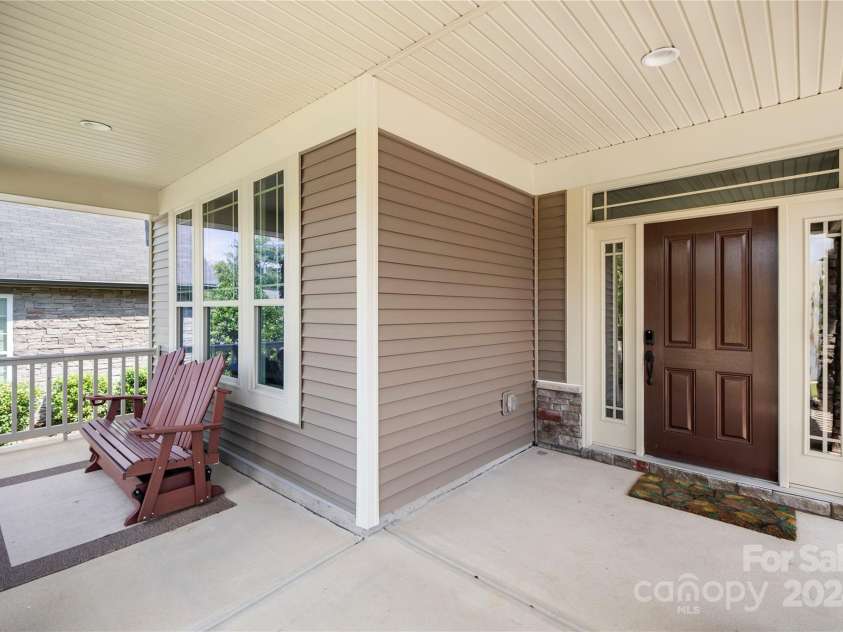 1218 Kings Grove Drive, York, SC 29745.  MLS# CAR4208306, YatesRealty ID 6434. 