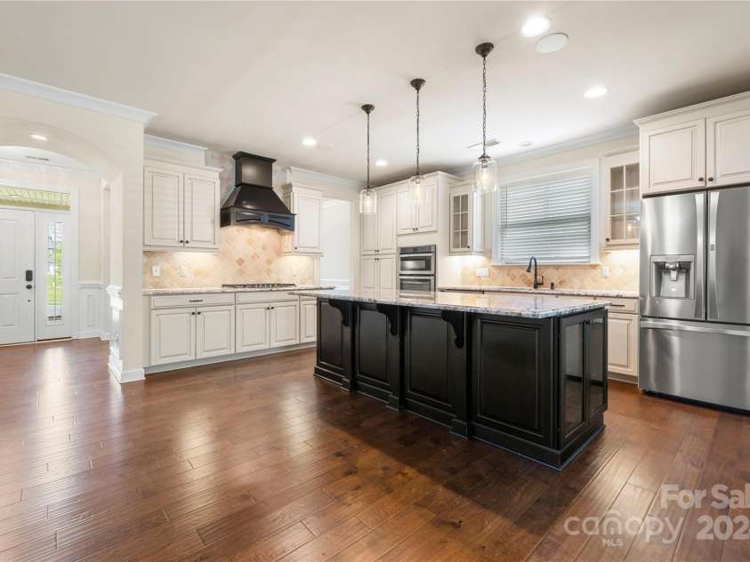 1218 Kings Grove Drive, York, SC 29745.  MLS# CAR4208306, YatesRealty ID 6434. Kitchen