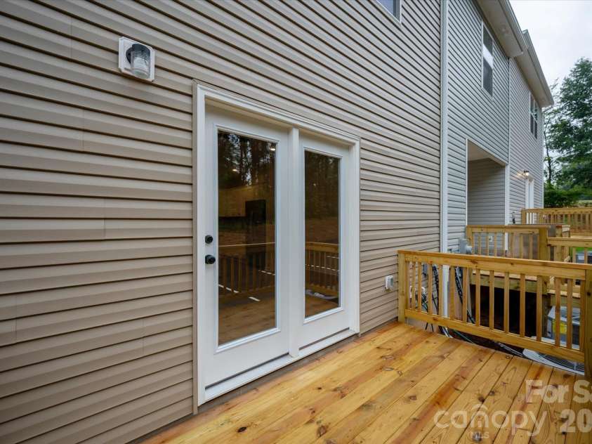 1232 Principal Featherstone Avenue, Gastonia, NC 28052.  MLS# CAR4290860, YatesRealty ID 6436. 