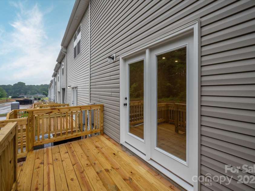 1318 Principal Featherstone Avenue, Gastonia, NC 28052.  MLS# CAR4288480, YatesRealty ID 6438. 