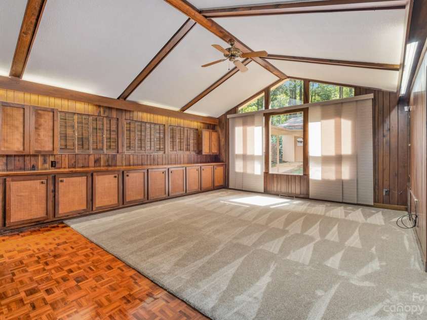 2756 Peachtree Road, Statesville, NC 28625.  MLS# CAR4072282, YatesRealty ID 644. Family room open from kitchen - built ins/storage