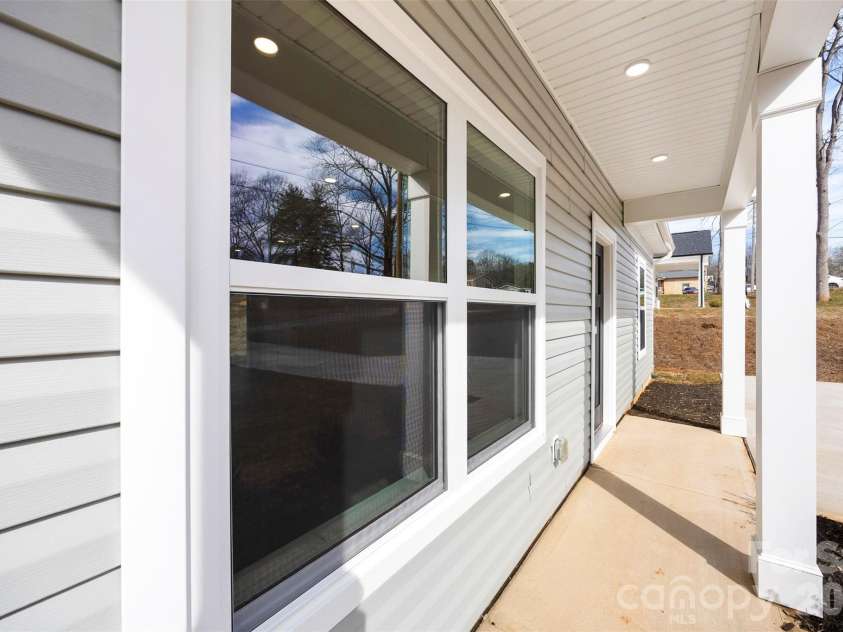 400 Brice Street, Kings Mountain, NC 28086.  MLS# CAR4345785, YatesRealty ID 6440. 