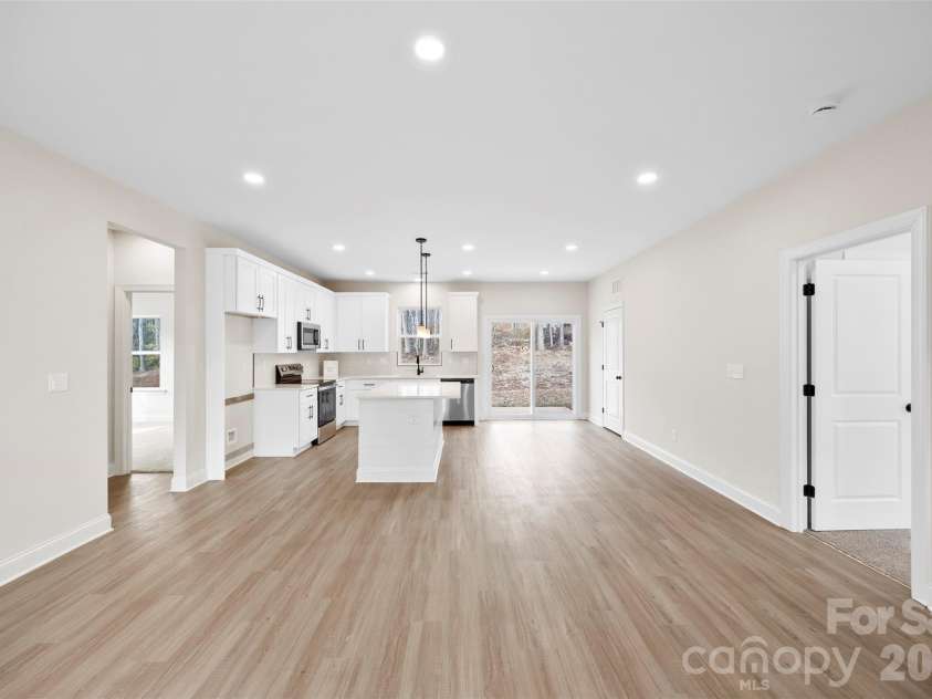 400 Brice Street, Kings Mountain, NC 28086.  MLS# CAR4345785, YatesRealty ID 6440. 