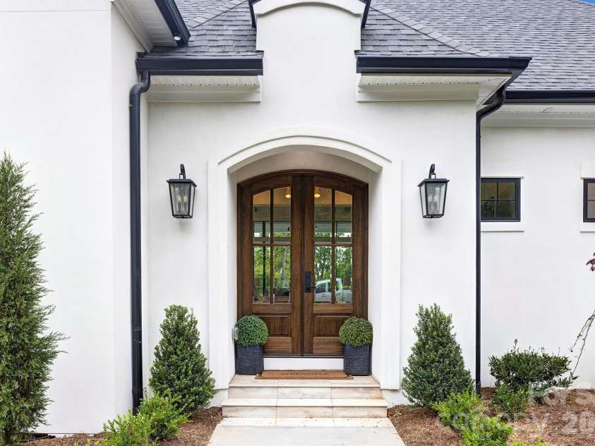 18304 Rosapenny Road, Charlotte, NC 28278.  MLS# CAR4329867, YatesRealty ID 6443. 