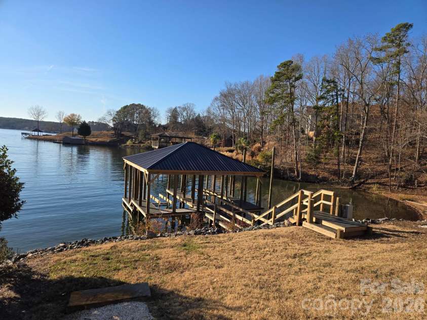 18304 Rosapenny Road, Charlotte, NC 28278.  MLS# CAR4329867, YatesRealty ID 6443. 